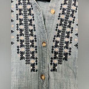 Abercrombie and Fitch Denim Button Down Dress w/ belt and cross stitching!